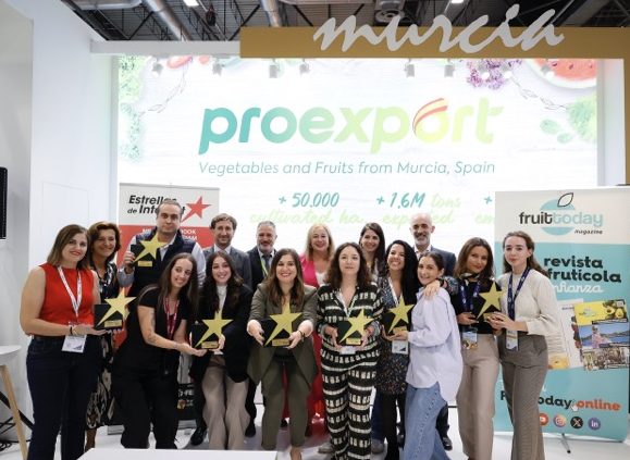 Foto familia Premios Estrellas de Internet 2024